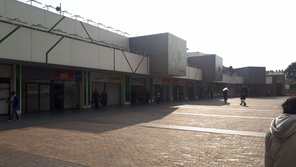 LOCAL CENTRO COMERCIAL CIUDAD TUNAL VENDO